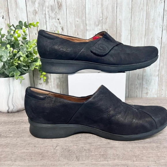 Clarks Artisan Aubria Myth Black Leather Slip On Loafers - Picture 4 of 7